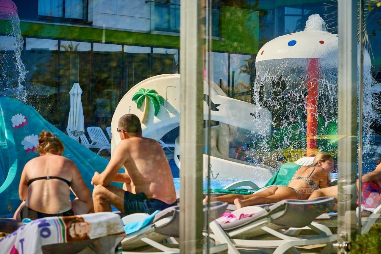Sunrise Aparthotel Pool & Spa Mamaia Nord Нэводари Экстерьер фото